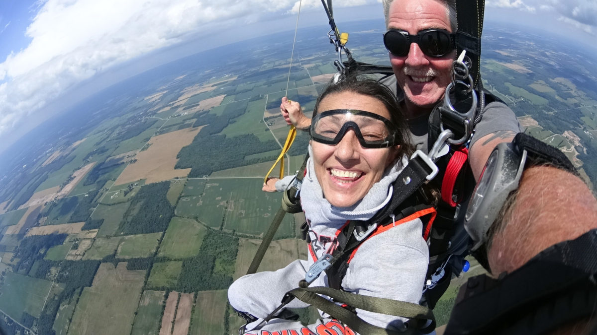 First Time Skydiving: 5 Things You Should Know