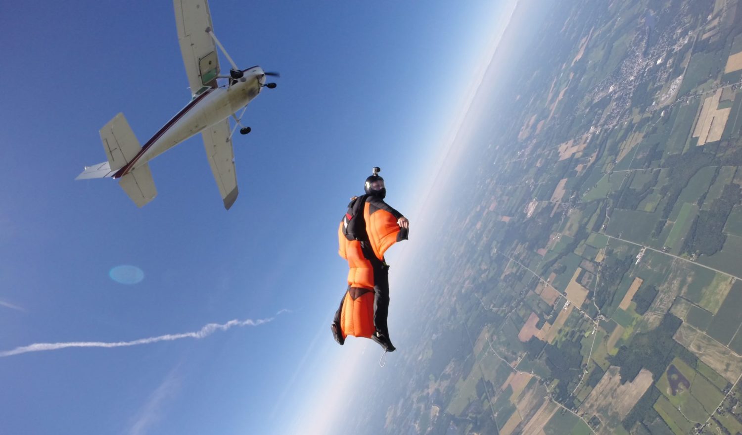 proximity wingsuit for 50m in a row in Alto