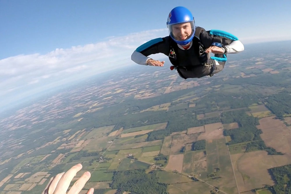 experienced skydiver at wny skydiving